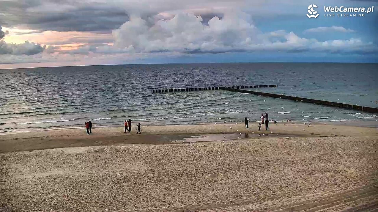 DŹWIRZYNO - widok na plażę - 14 wresień 2025, 19:16