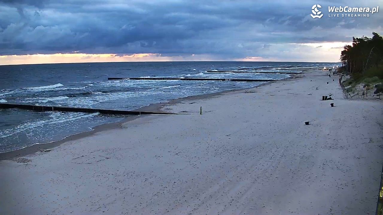 DŹWIRZYNO - widok na plażę - 07 sierpień 2026, 05:04