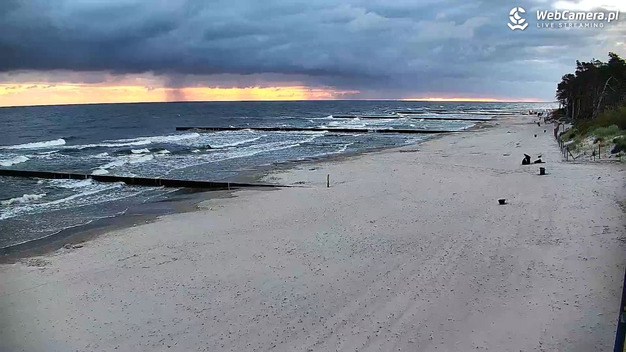 DŹWIRZYNO - widok na plażę - 07 sierpień 2026, 05:36