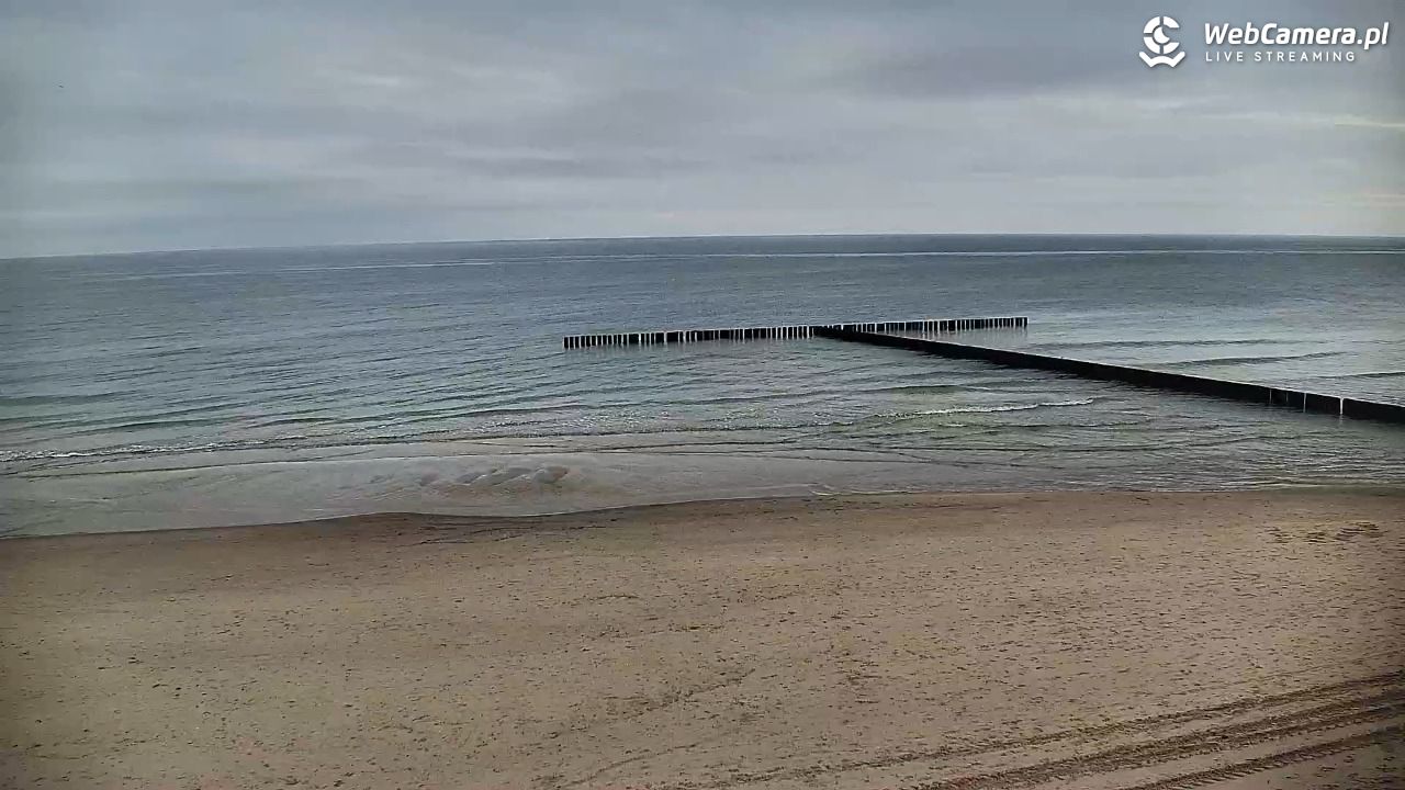 DŹWIRZYNO - widok na plażę - 02 listopad 2025, 08:36