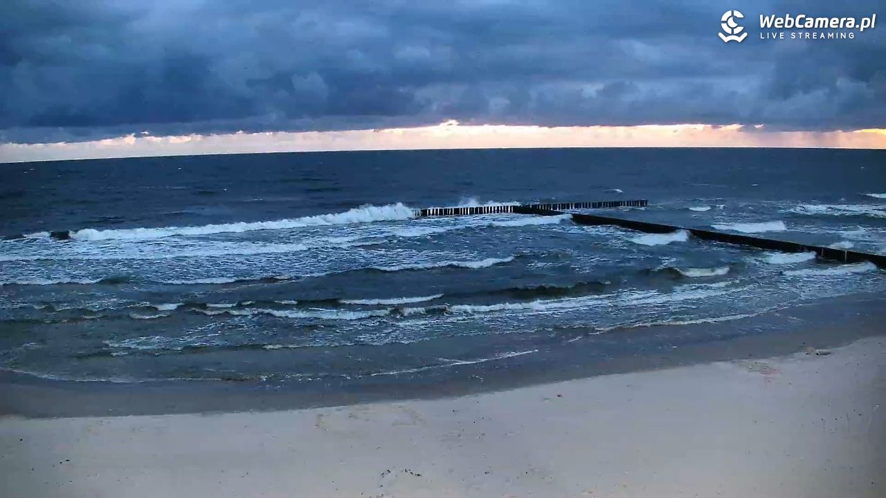 DŹWIRZYNO - widok na plażę - 07 sierpień 2026, 04:47