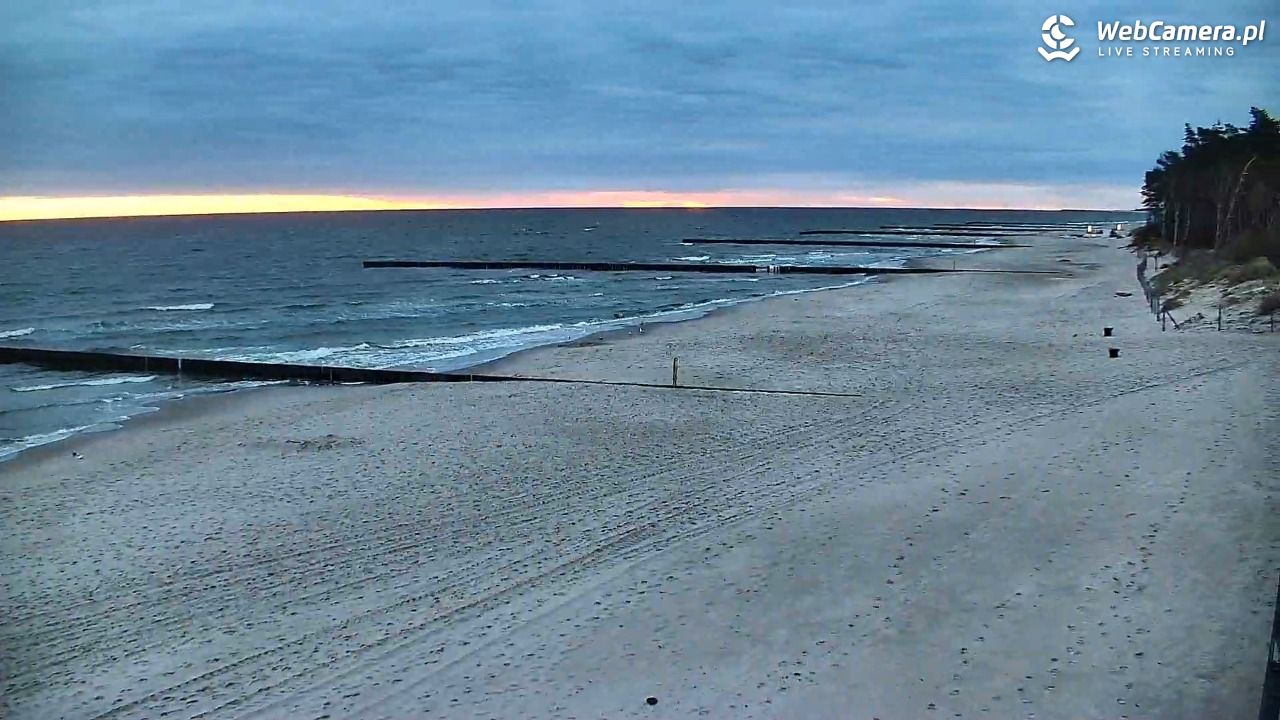 DŹWIRZYNO - widok na plażę - 08 maj 2026, 05:17