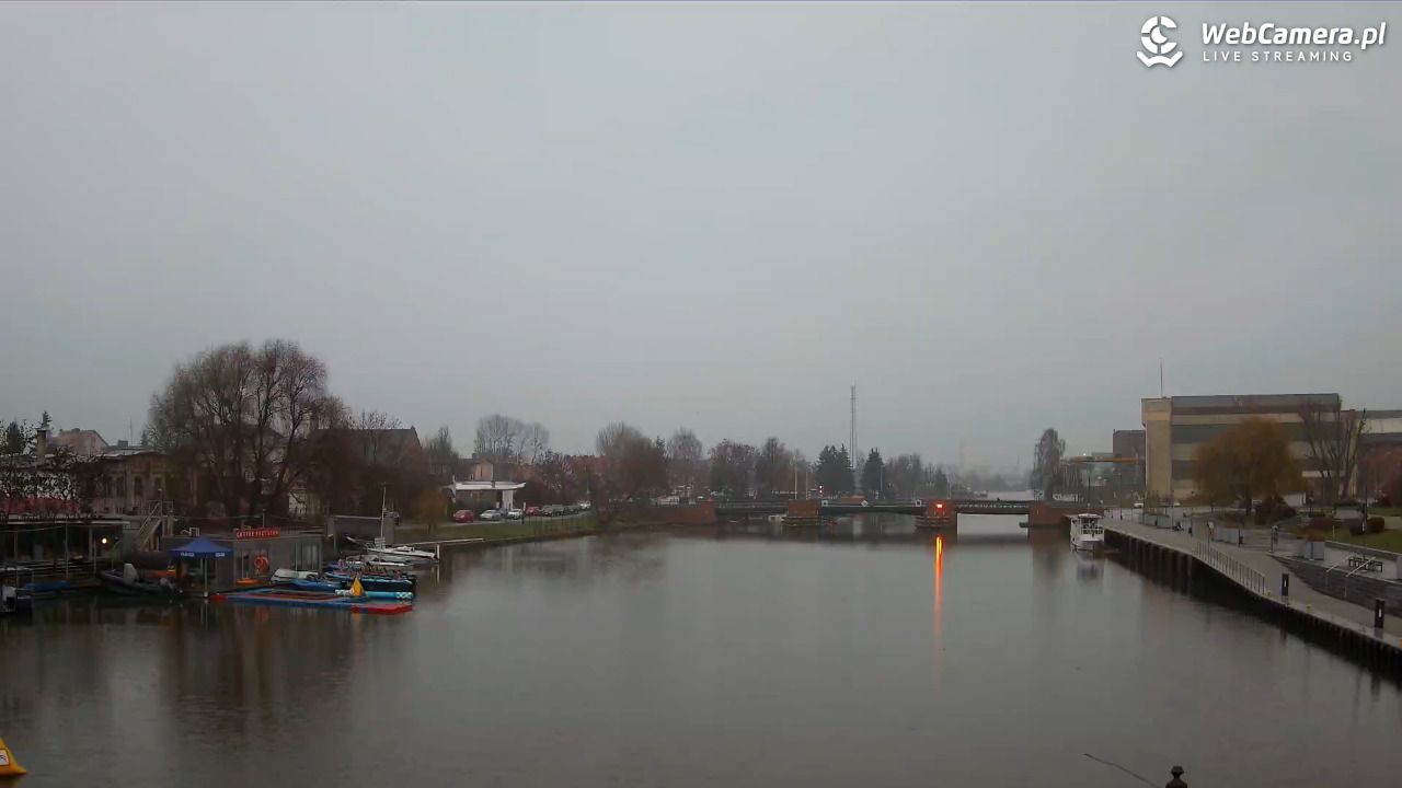 Elbląg - widok na rzekę i Bulwar Zygmunta Augusta NOWOŚĆ - 10 grudzień 2025, 07:53
