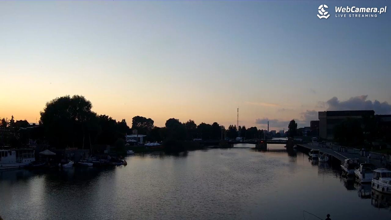 Elbląg - widok na rzekę i Bulwar Zygmunta Augusta NOWOŚĆ - 24 lipiec 2025, 20:40