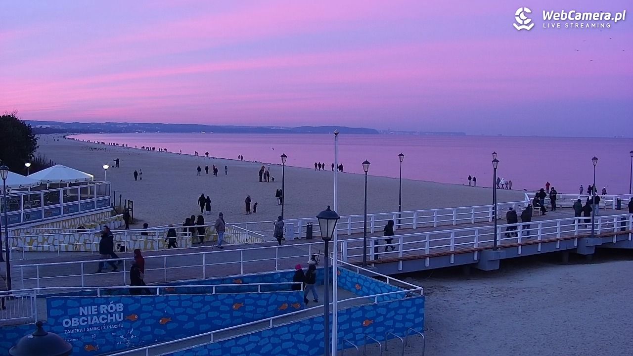 Gdańsk - Brzeźno molo - 25 grudzień 2025, 15:42