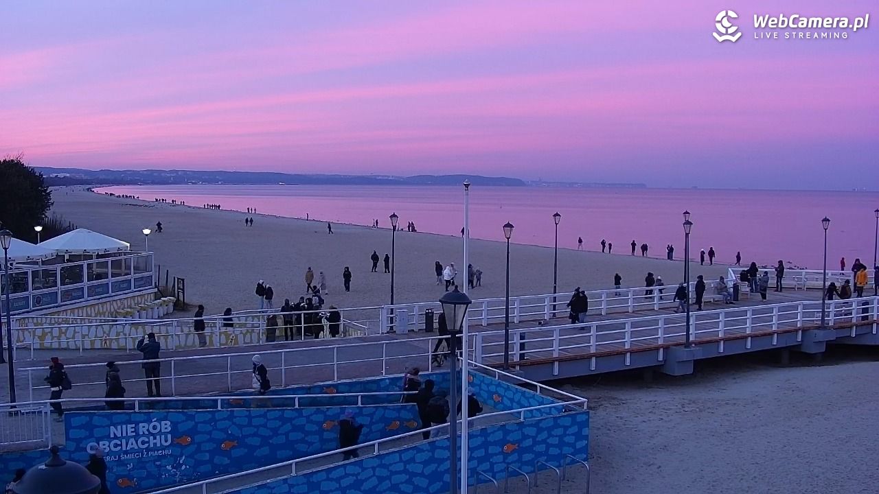 Gdańsk - Brzeźno molo - 25 grudzień 2025, 15:39