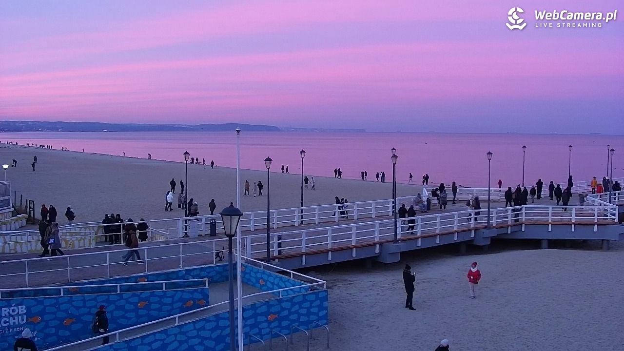 Gdańsk - Brzeźno molo - 25 grudzień 2025, 15:39