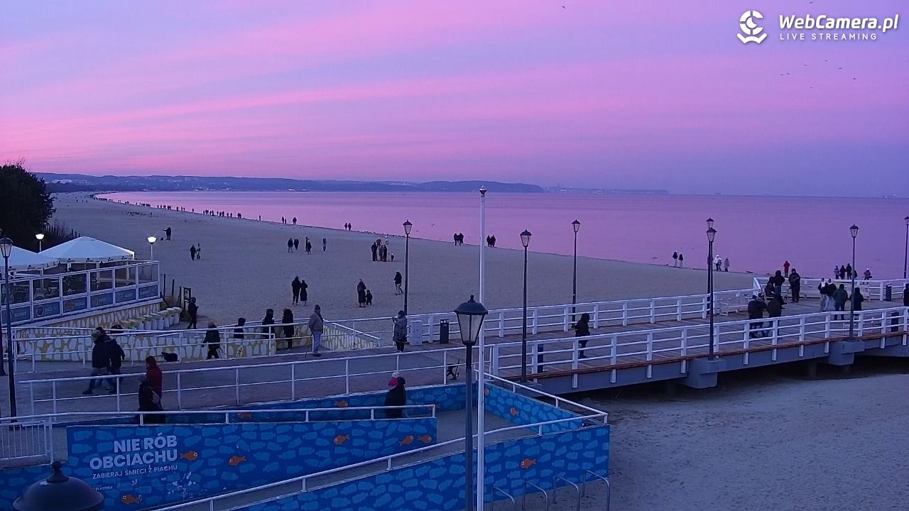 Gdańsk - Brzeźno molo - 25 grudzień 2025, 15:42