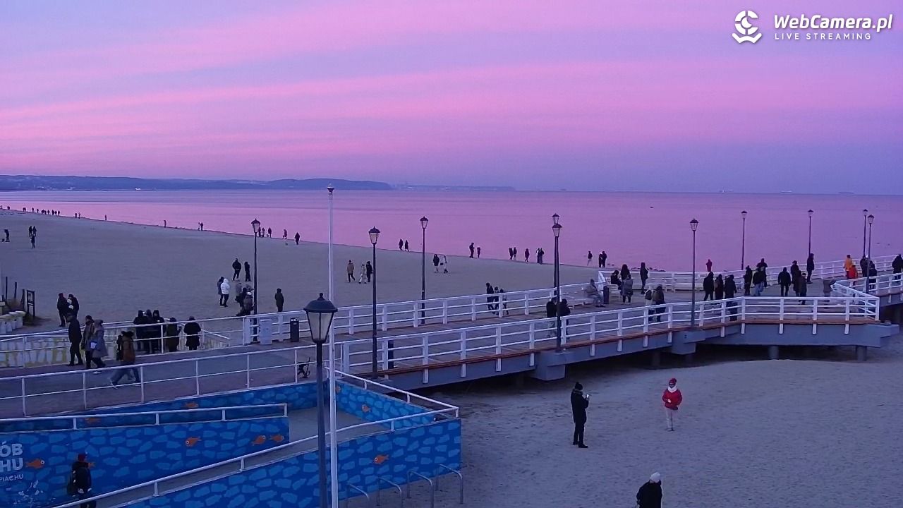 Gdańsk - Brzeźno molo - 25 grudzień 2025, 15:39