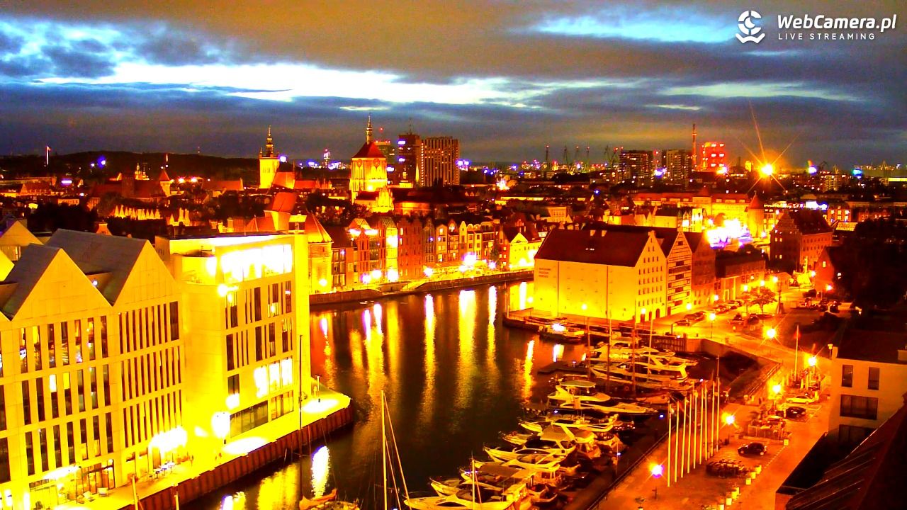 GDAŃSK - widok na Stare Miasto - 15 wresień 2025, 19:52
