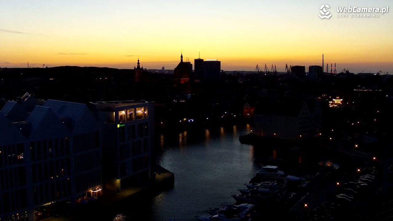 GDAŃSK - widok na Stare Miasto - 04 lipiec 2026, 21:52