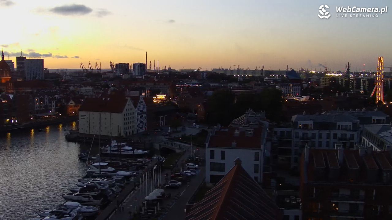 GDAŃSK - widok na Stare Miasto - 25 sierpień 2026, 20:14