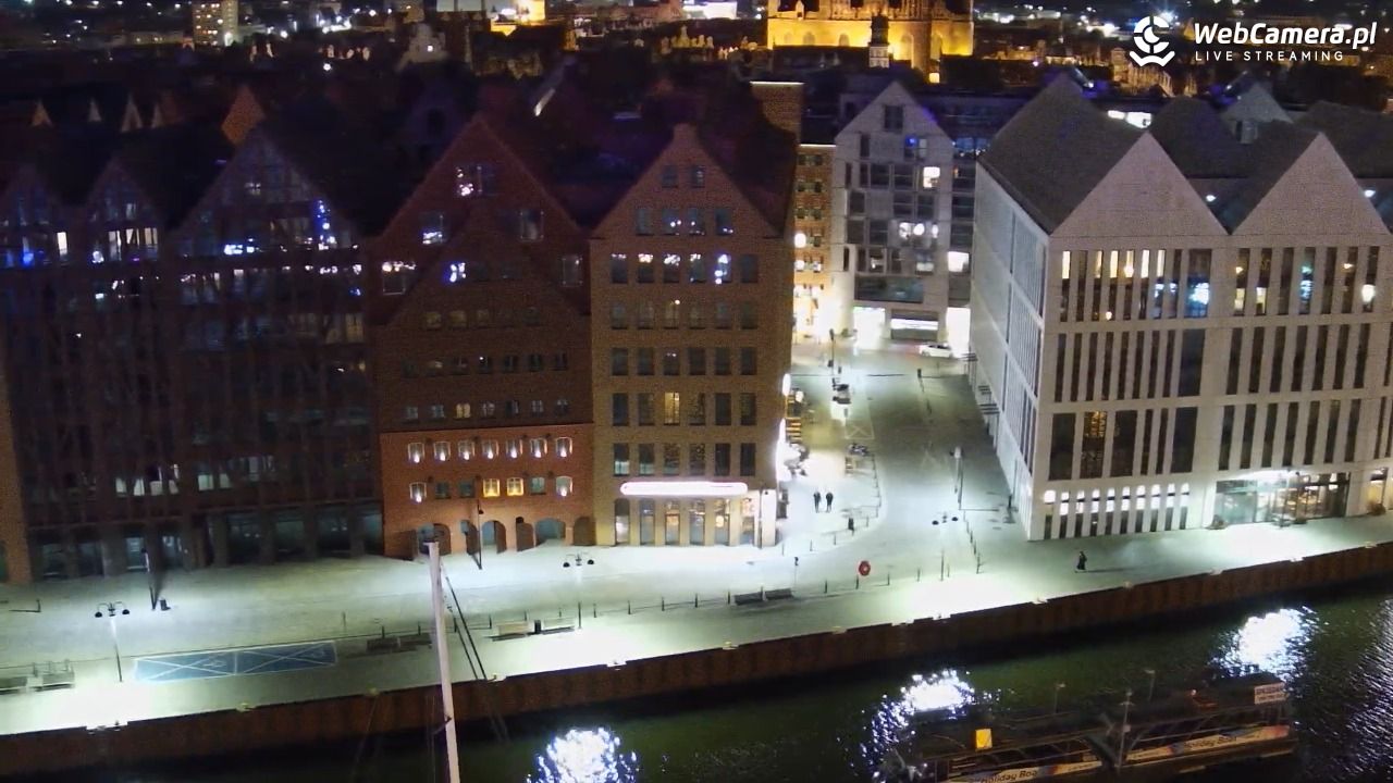 GDAŃSK - widok na Stare Miasto - 07 kwiecień 2026, 22:11