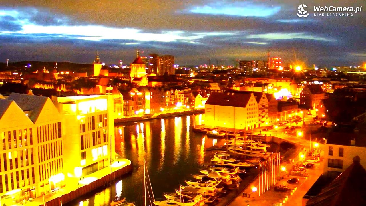 GDAŃSK - widok na Stare Miasto - 15 wresień 2025, 19:52