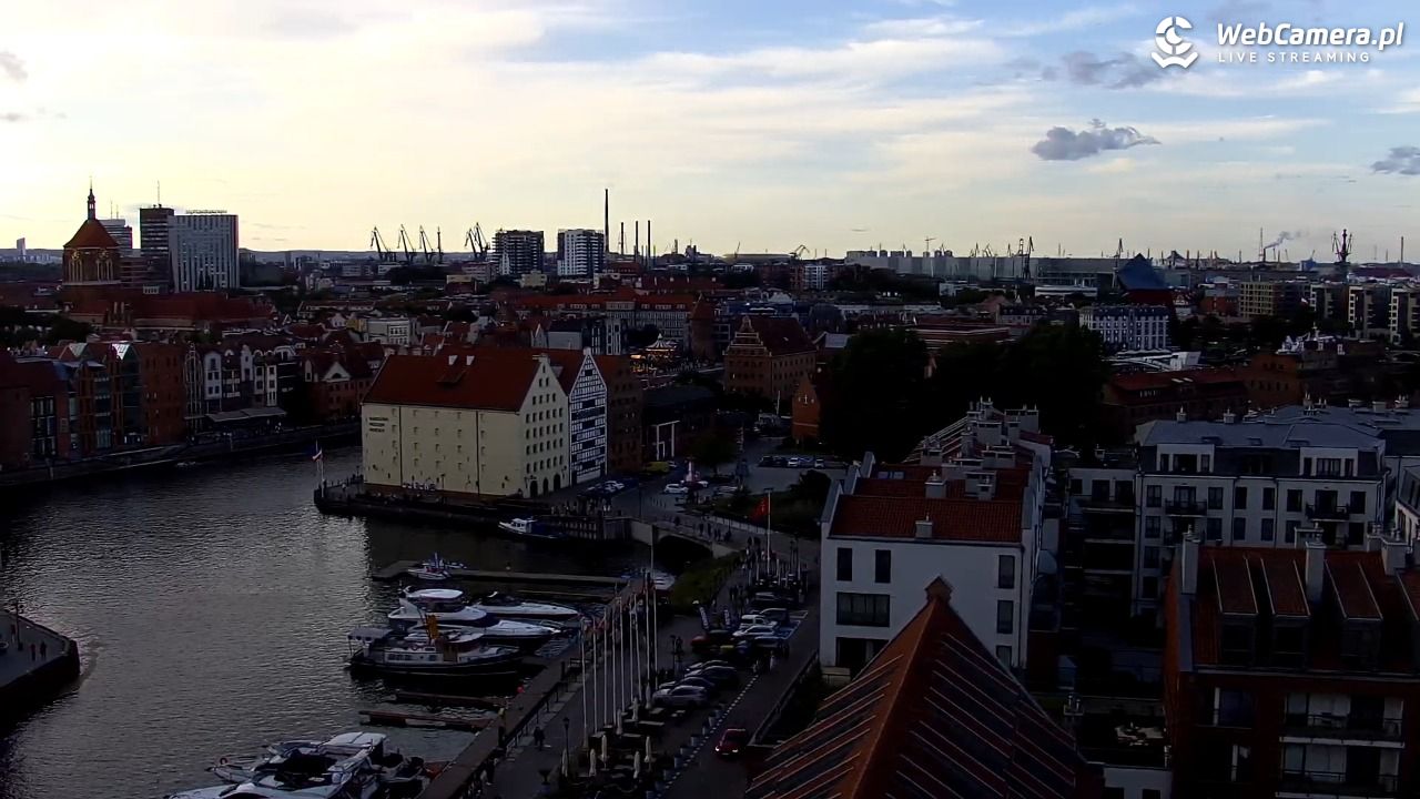 GDAŃSK - widok na Stare Miasto - 21 lipiec 2026, 19:24
