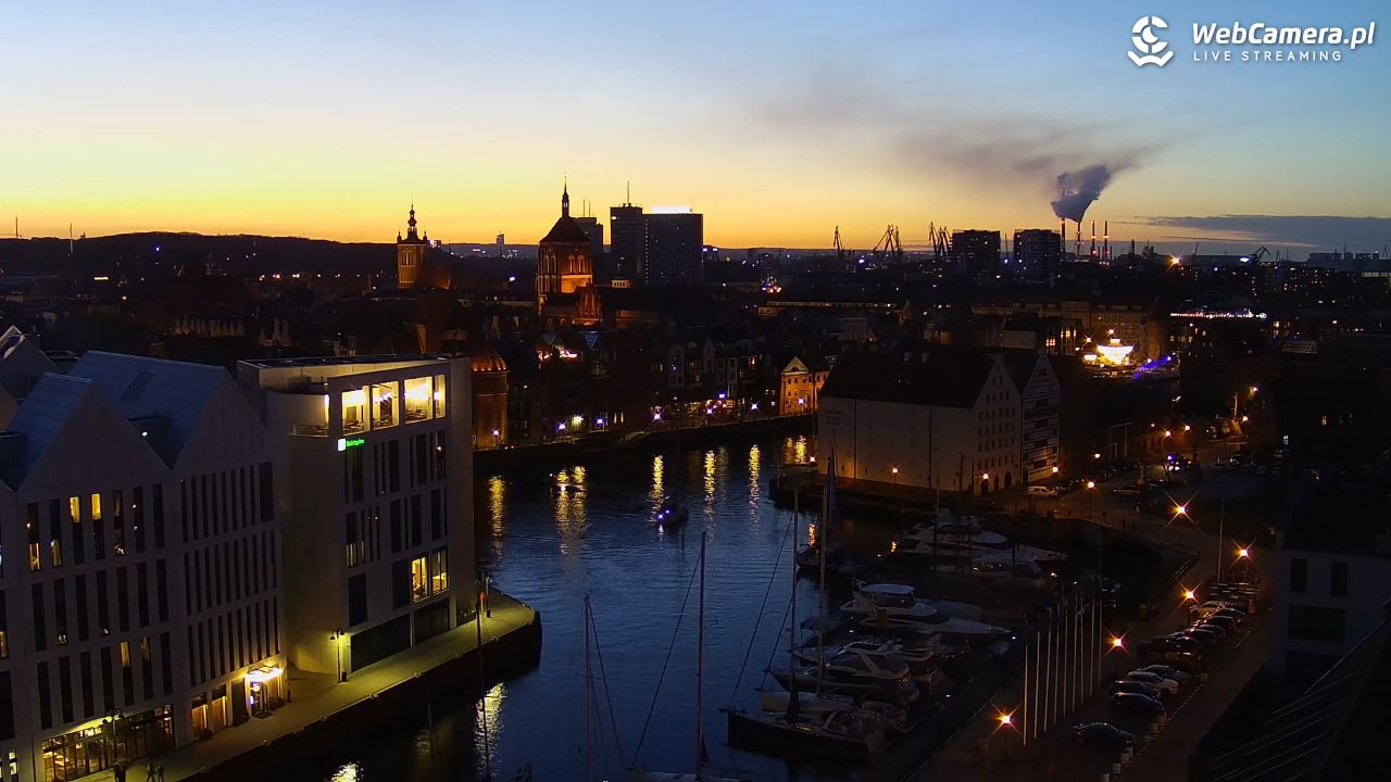 GDAŃSK - widok na Stare Miasto - 24 kwiecień 2026, 20:43