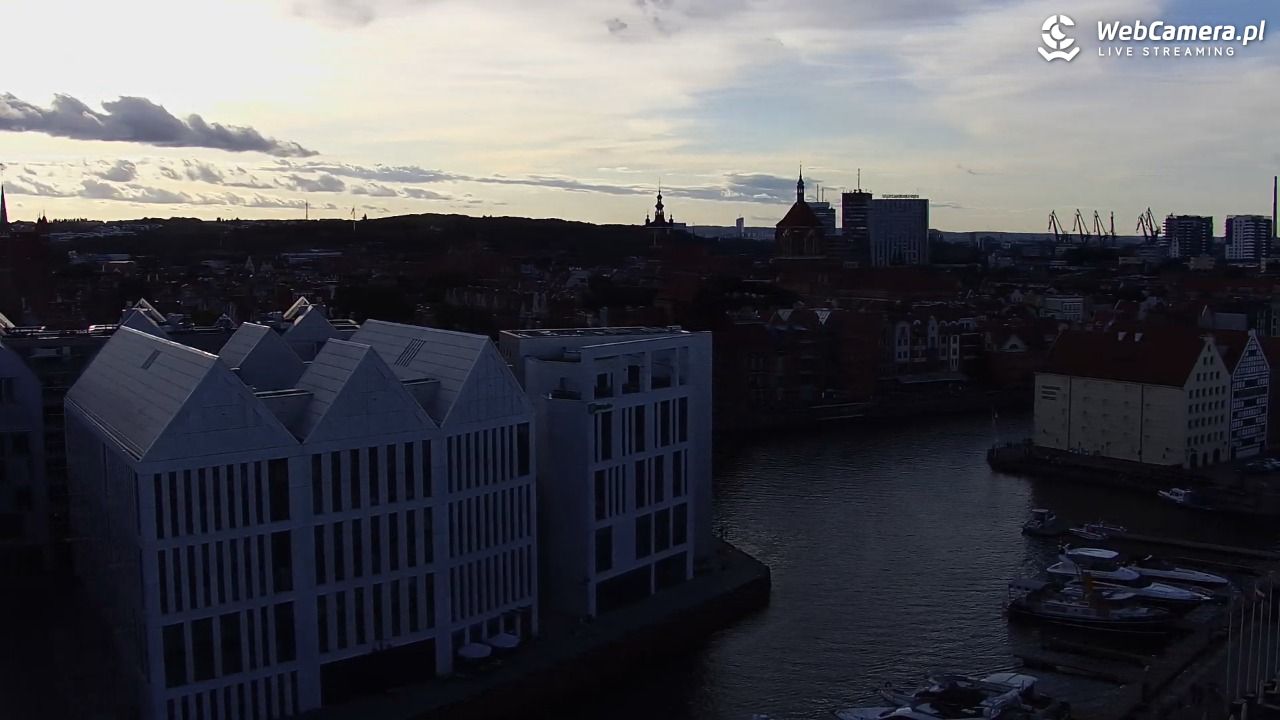 GDAŃSK - widok na Stare Miasto - 21 lipiec 2026, 19:31