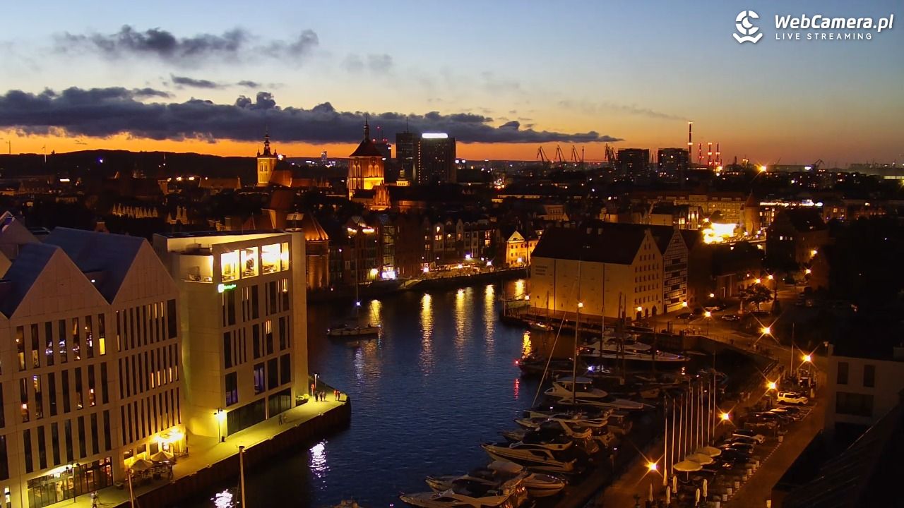 GDAŃSK - widok na Stare Miasto - 25 sierpień 2026, 20:44