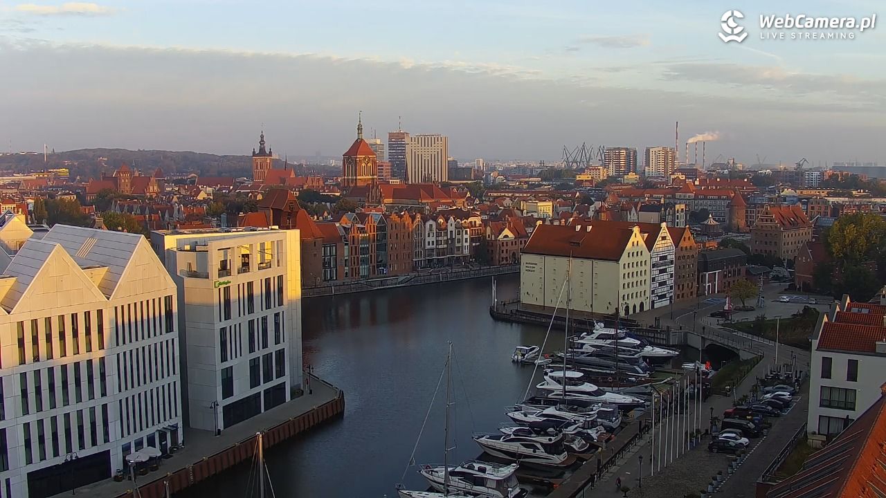 GDAŃSK - widok na Stare Miasto - 17 październik 2026, 05:36