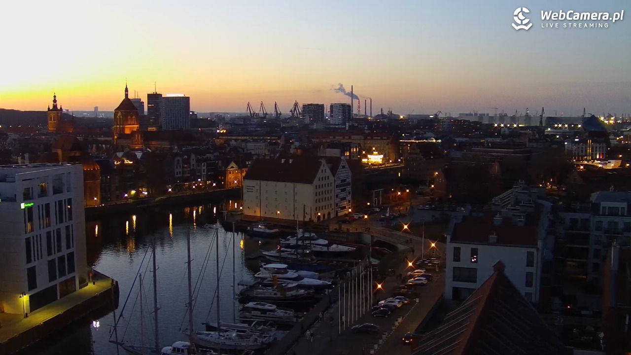 GDAŃSK - widok na Stare Miasto - 22 marzec 2026, 18:28