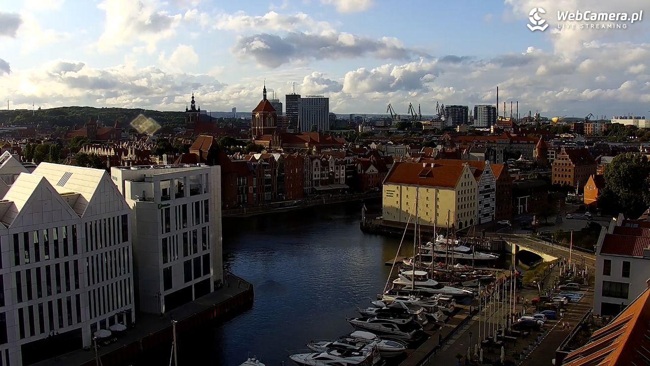 GDAŃSK - widok na Stare Miasto - 01 wresień 2026, 18:03