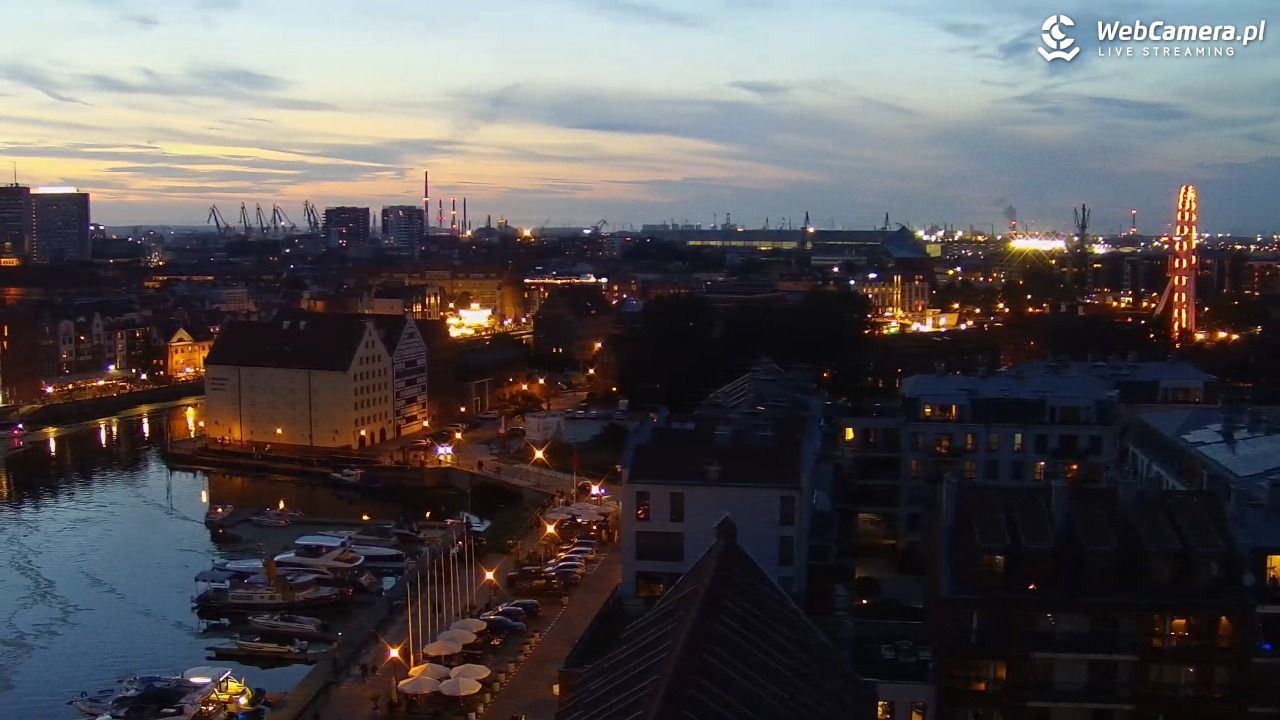 GDAŃSK - widok na Stare Miasto - 24 lipiec 2026, 21:39