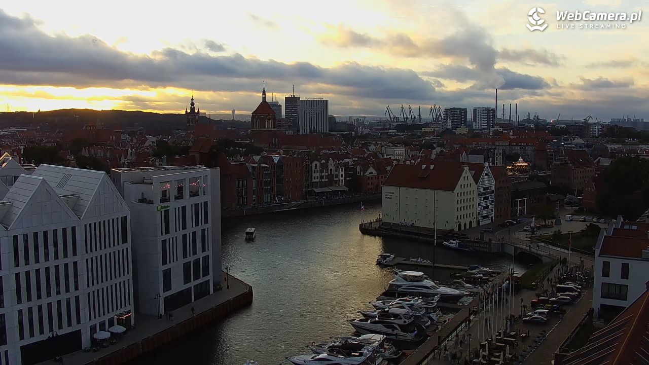GDAŃSK - widok na Stare Miasto - 10 lipiec 2026, 20:40