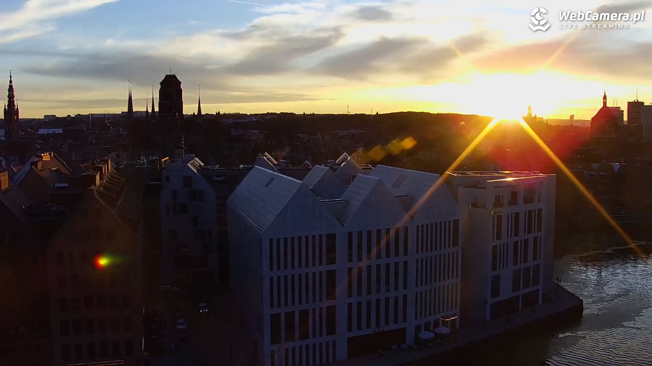GDAŃSK - widok na Stare Miasto - 22 czerwiec 2026, 21:06