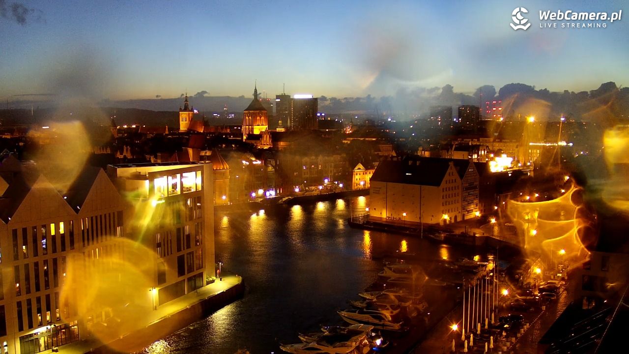 GDAŃSK - widok na Stare Miasto - 07 lipiec 2026, 22:39