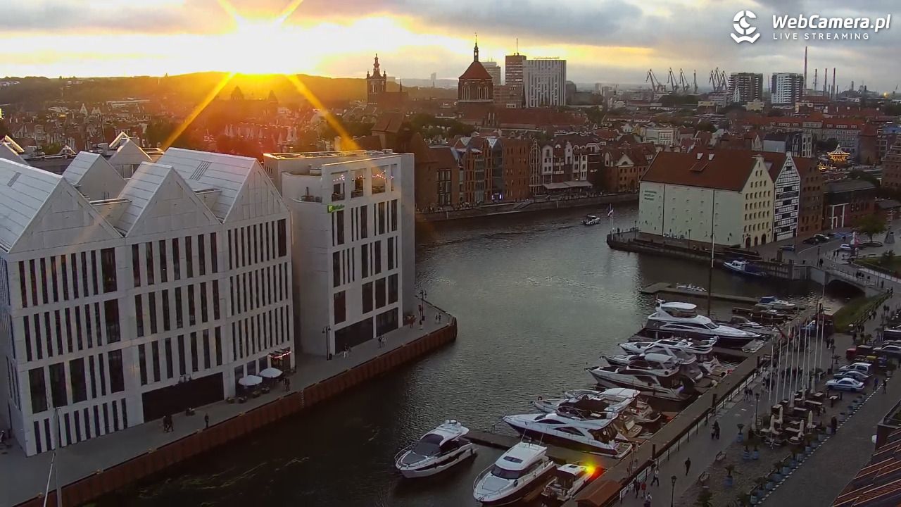 GDAŃSK - widok na Stare Miasto - 10 lipiec 2026, 20:46