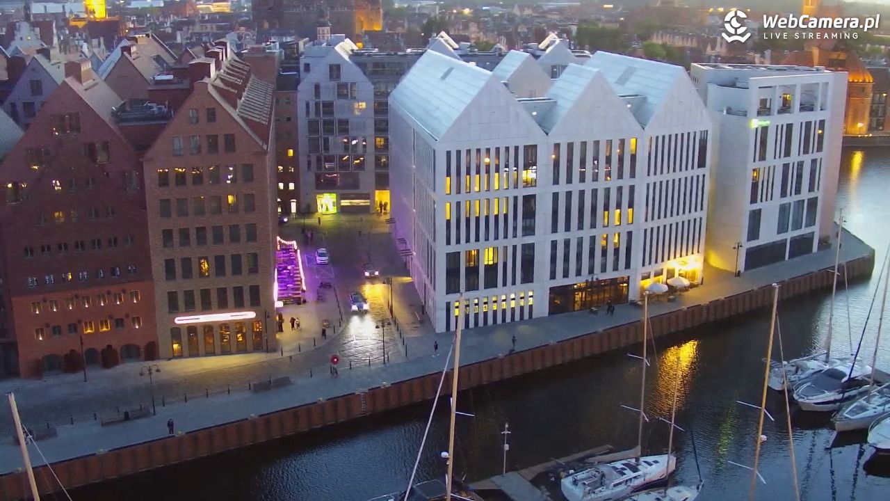 GDAŃSK - widok na Stare Miasto - 01 czerwiec 2026, 21:45