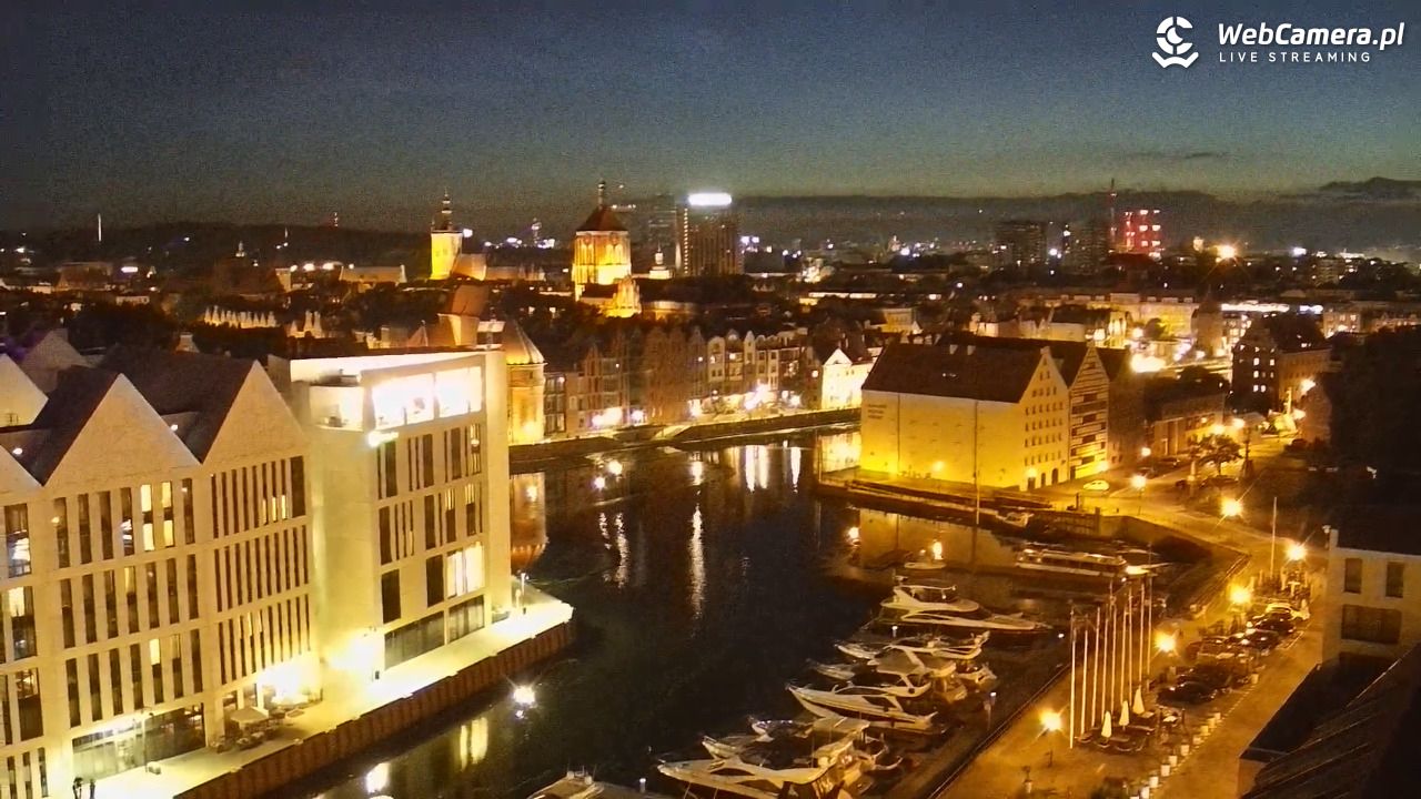 GDAŃSK - widok na Stare Miasto - 24 czerwiec 2026, 23:49