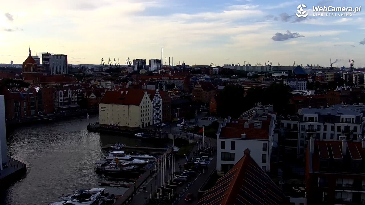 GDAŃSK - widok na Stare Miasto - 21 lipiec 2026, 19:24