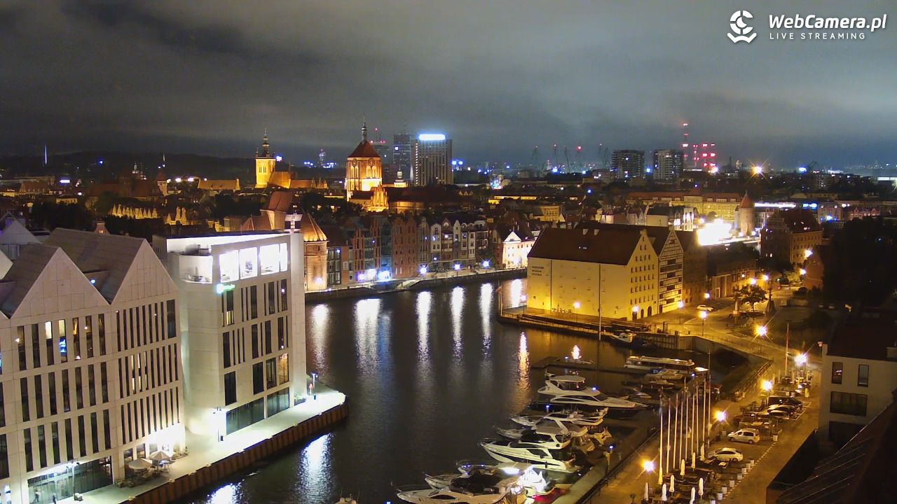 GDAŃSK - widok na Stare Miasto - 11 lipiec 2026, 00:03