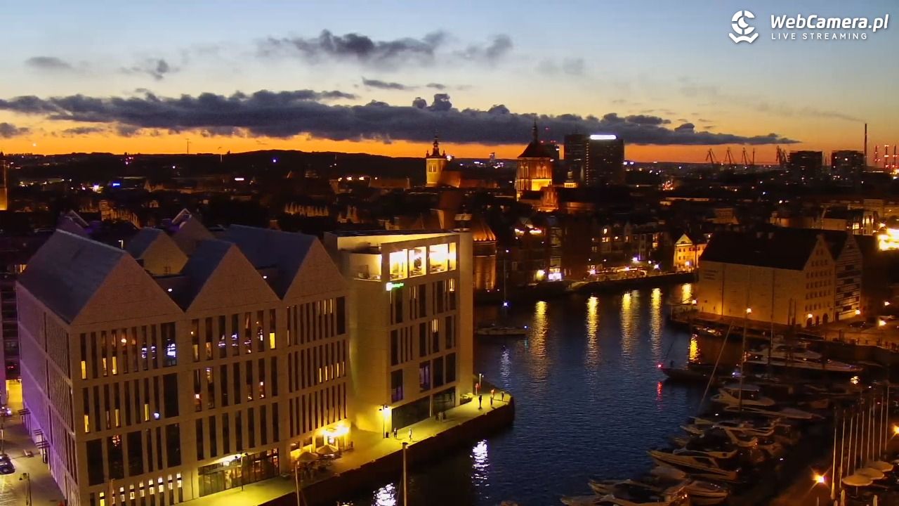 GDAŃSK - widok na Stare Miasto - 25 sierpień 2026, 20:43
