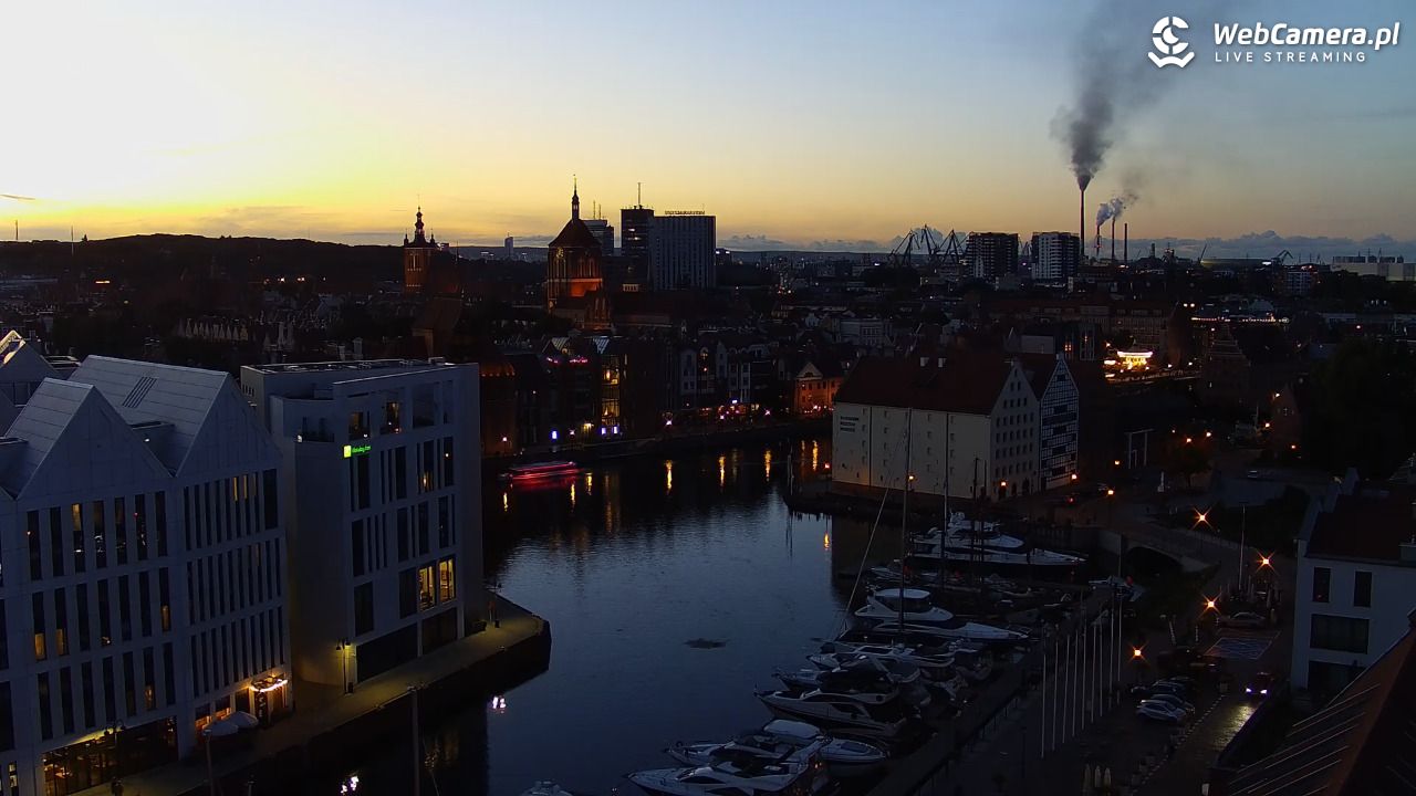 GDAŃSK - widok na Stare Miasto - 23 wresień 2026, 19:03
