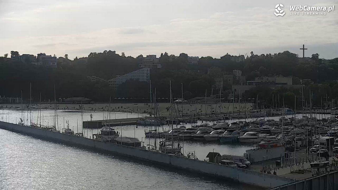 GDYNIA - widok na Przystań Jachtową - 26 wresień 2026, 15:17