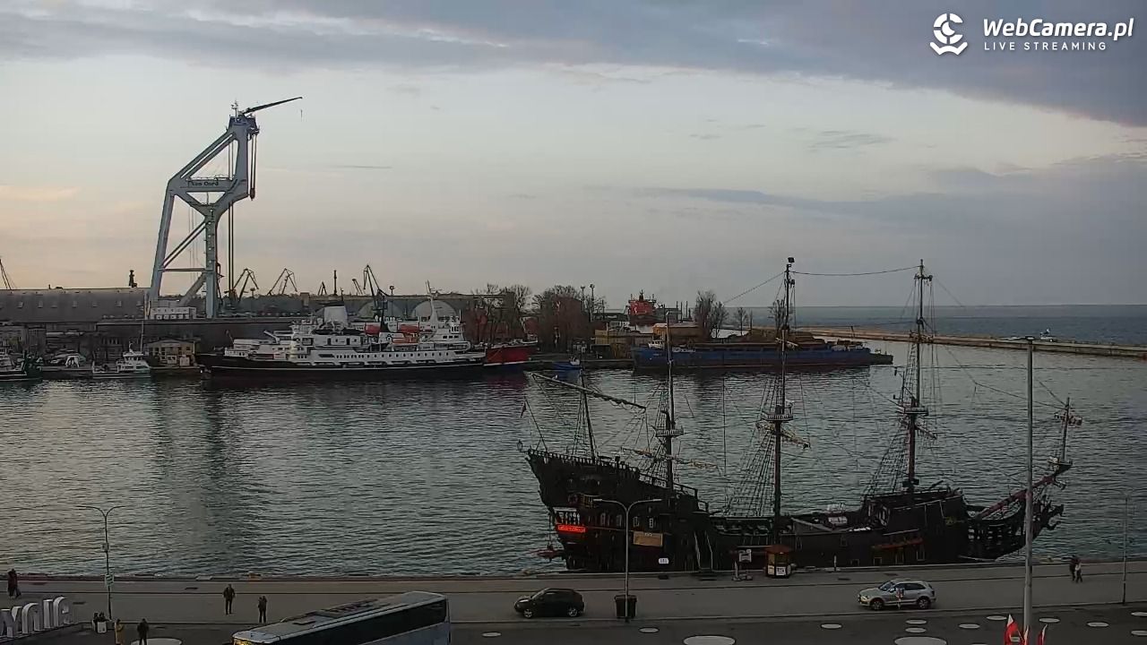 GDYNIA - widok na Przystań Jachtową - 28 marzec 2026, 17:51
