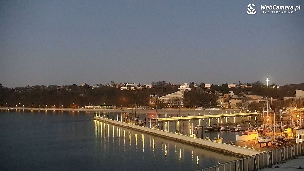 GDYNIA - widok na Przystań Jachtową - 27 marzec 2026, 04:56