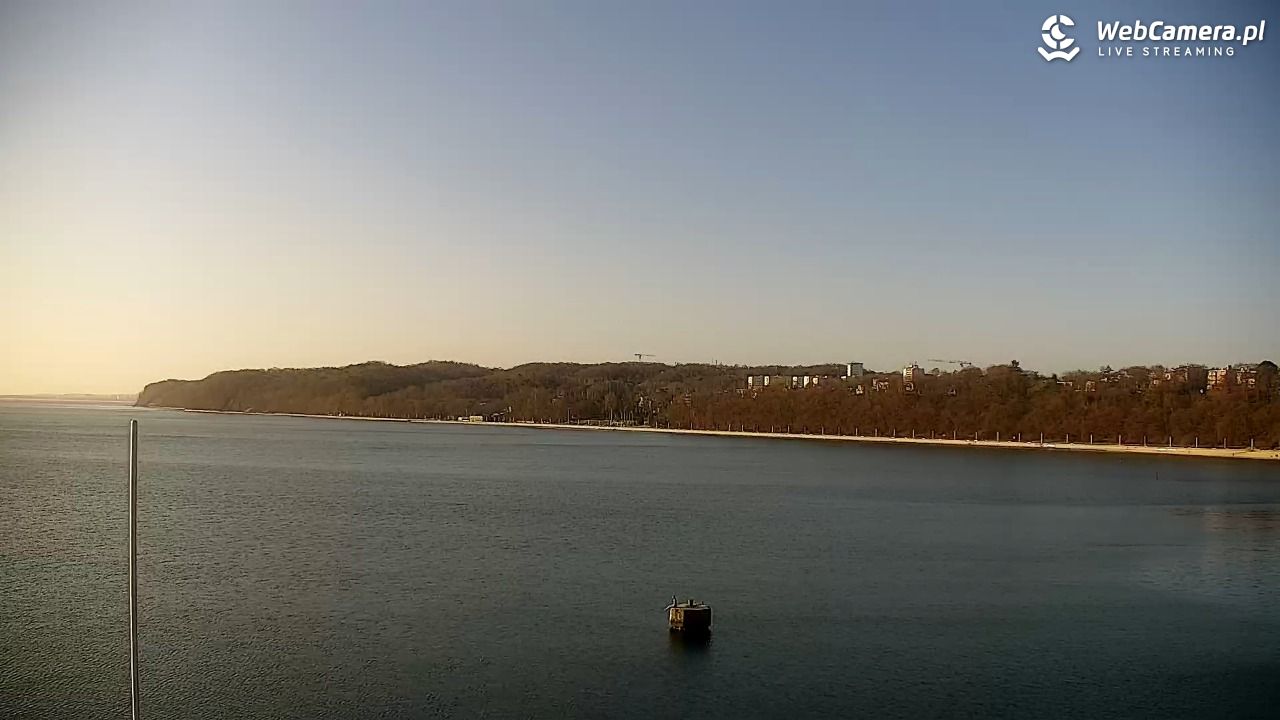 GDYNIA - widok na Przystań Jachtową - 27 marzec 2026, 07:46
