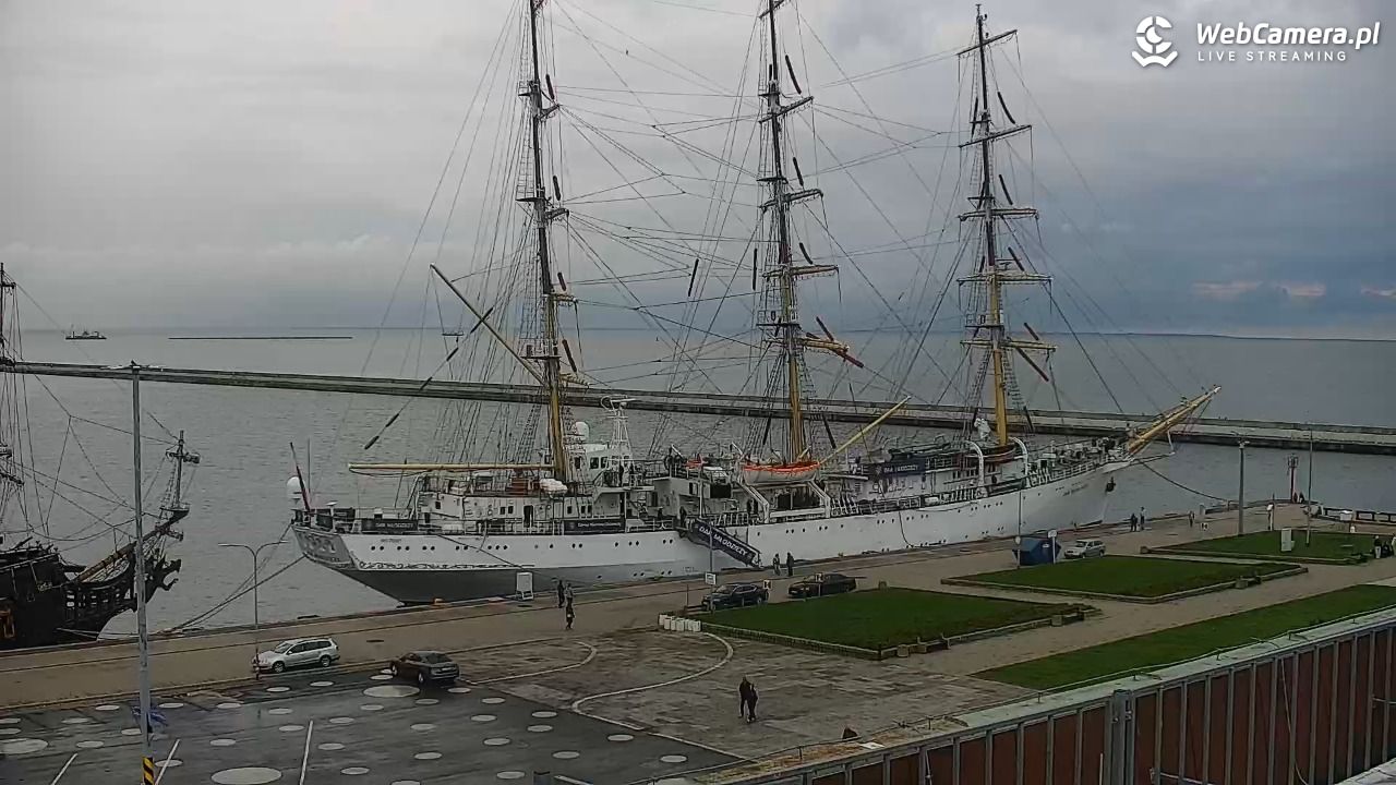 GDYNIA - widok na Przystań Jachtową - 25 wresień 2026, 17:51