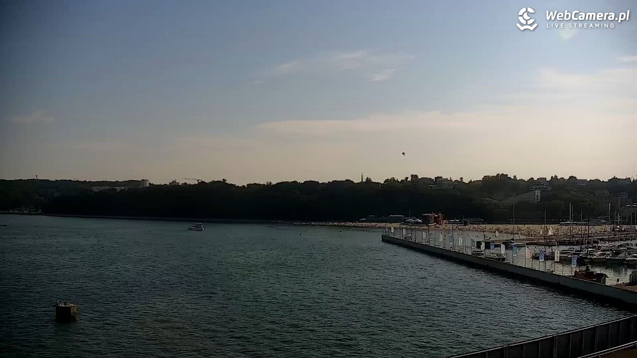 GDYNIA - widok na Przystań Jachtową - 28 czerwiec 2026, 17:32