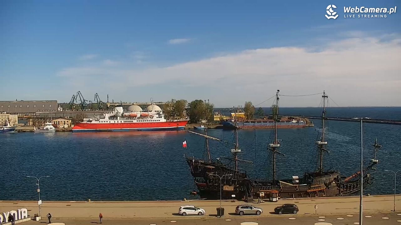 GDYNIA - widok na Przystań Jachtową - 09 maj 2026, 09:49