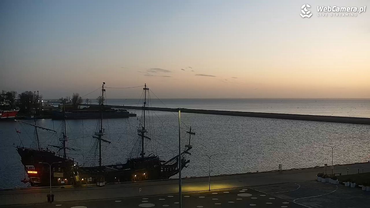 GDYNIA - widok na Przystań Jachtową - 27 marzec 2026, 05:10