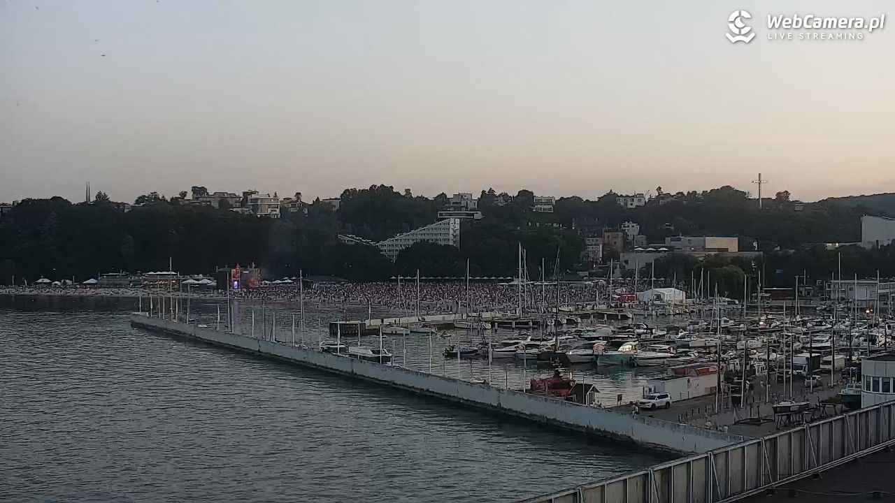 GDYNIA - widok na Przystań Jachtową - 27 czerwiec 2026, 21:30