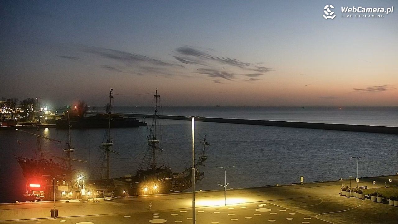 GDYNIA - widok na Przystań Jachtową - 27 marzec 2026, 04:44