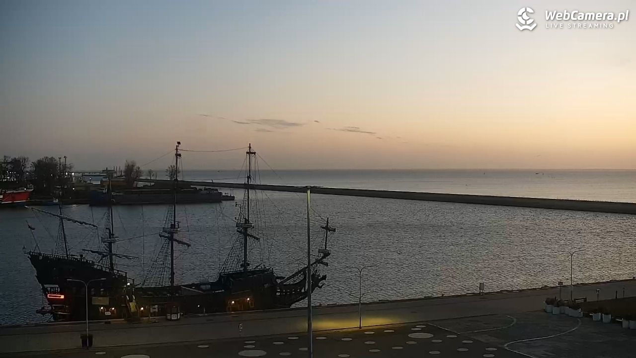 GDYNIA - widok na Przystań Jachtową - 27 marzec 2026, 05:12