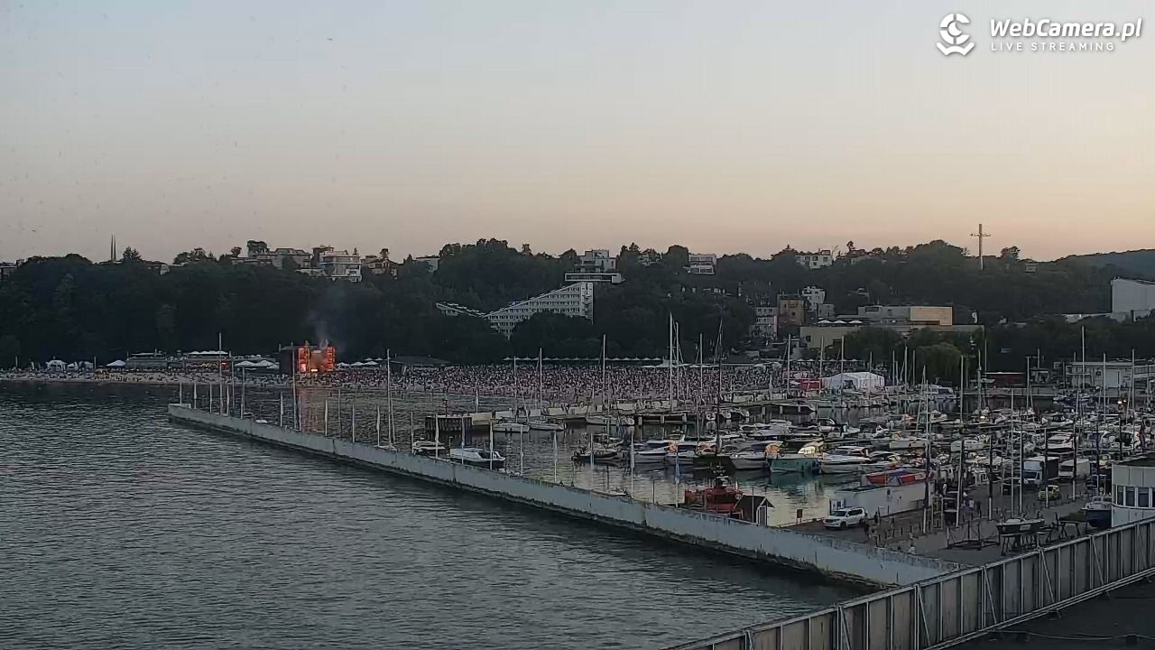 GDYNIA - widok na Przystań Jachtową - 27 czerwiec 2026, 21:20