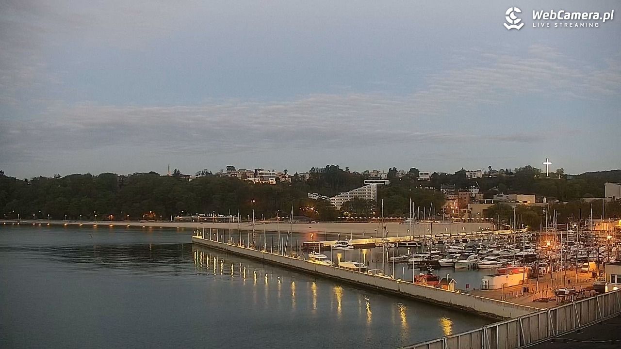 GDYNIA - widok na Przystań Jachtową - 09 maj 2026, 04:22