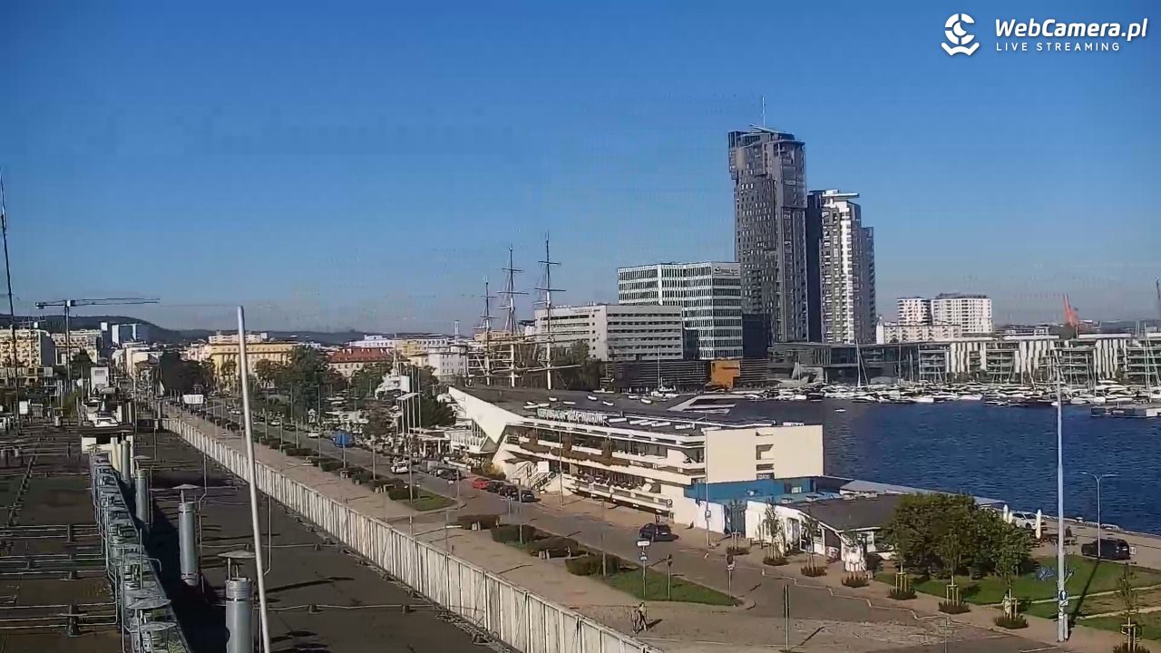 GDYNIA - widok na Przystań Jachtową - 28 wresień 2026, 10:18